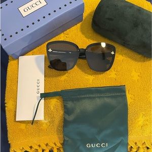 Black bee sunglasses women